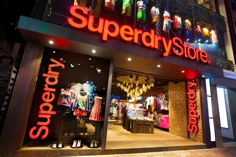 Superdry .